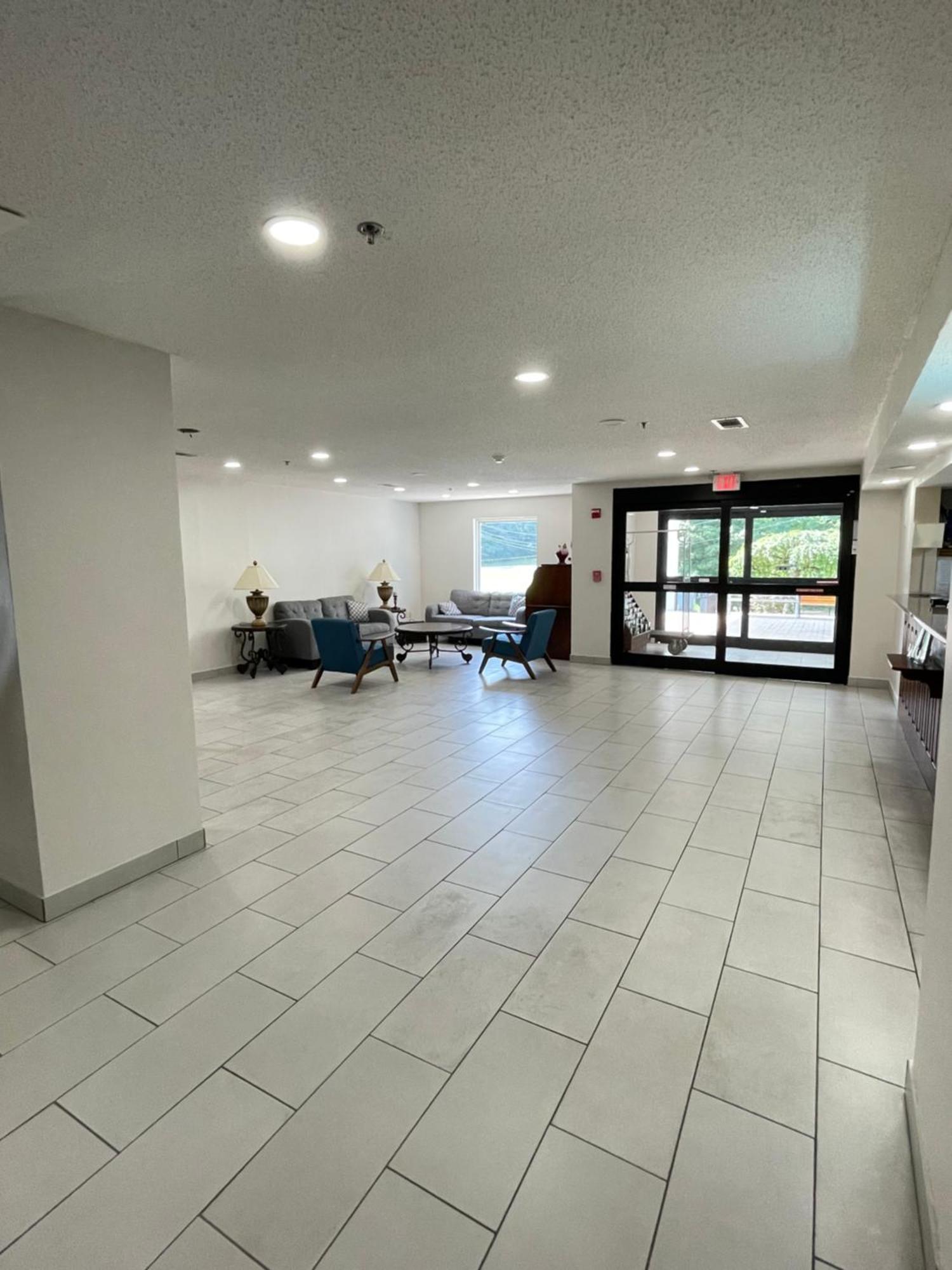 Clarion Pointe-dillard Near Blue Ridge Mountains 2*