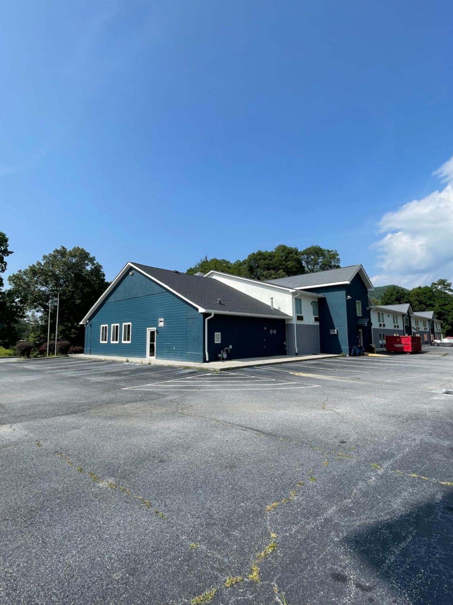 Clarion Pointe-dillard Near Blue Ridge Mountains Dillard