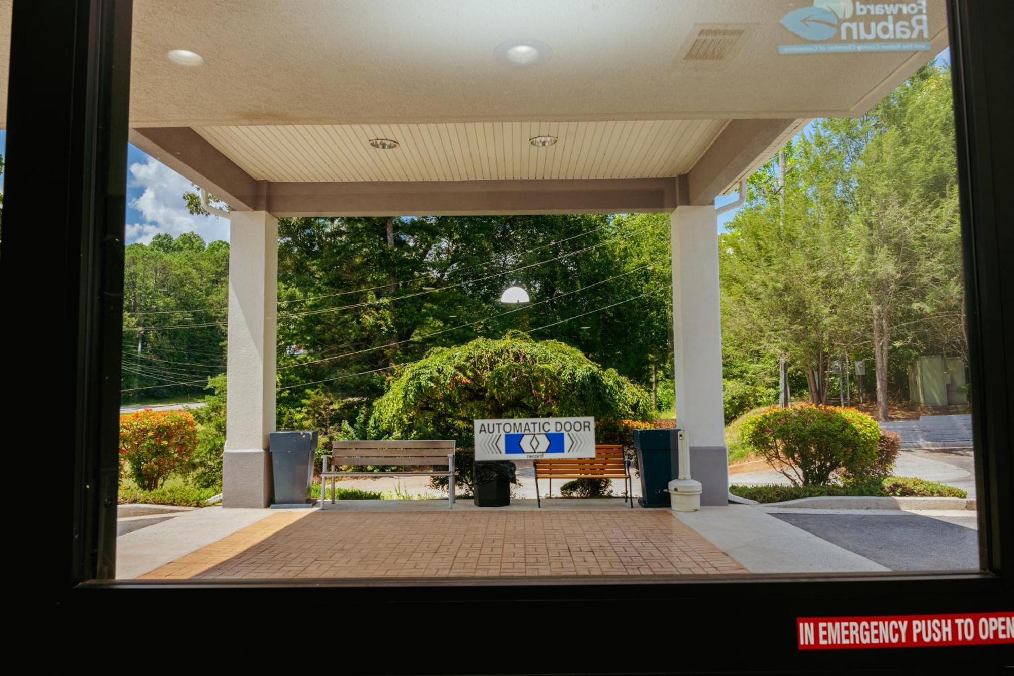 Clarion Pointe-dillard Near Blue Ridge Mountains Dillard